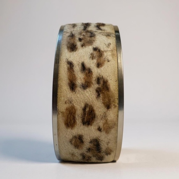 Vintage Animal Print Brown Leopard Fur ( faux ?) 1”W Statement Bracelet - Picture 3 of 10
